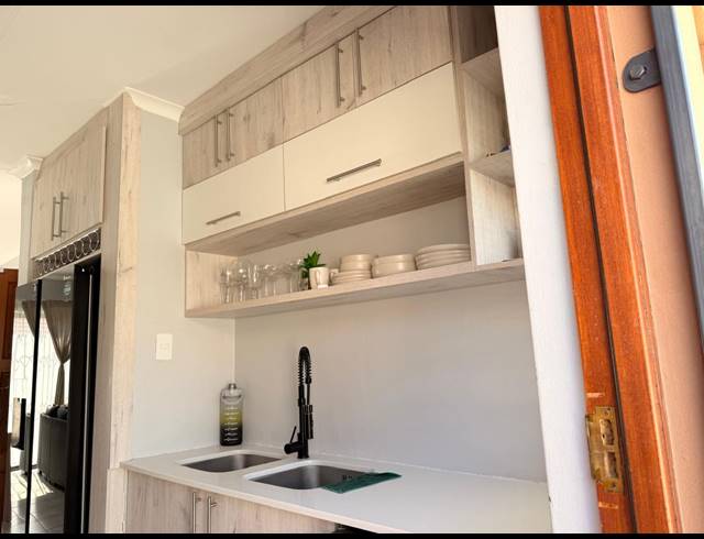 3 BEDROOM HOUSE FOR SALE IN WATERKLOOF EAST